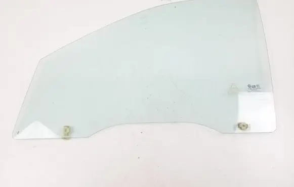 Hyundai Santa Fe Front door window glass four-door
