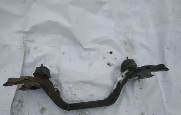 Volkswagen Touareg I Front subframe 7l6199207