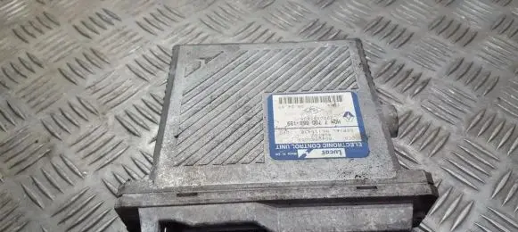 Renault Scenic I Engine control unit/module 7700868189