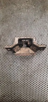 Renault Master III Gearbox mounting bracket