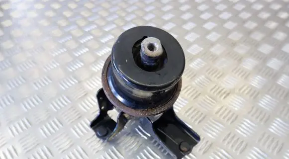 Lexus RX III Engine mount bracket 1236031050 1236031070
