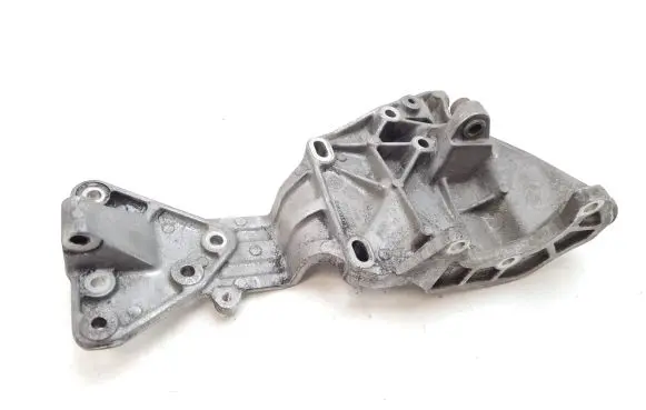 Volvo S80 Generator/alternator bracket 30731516