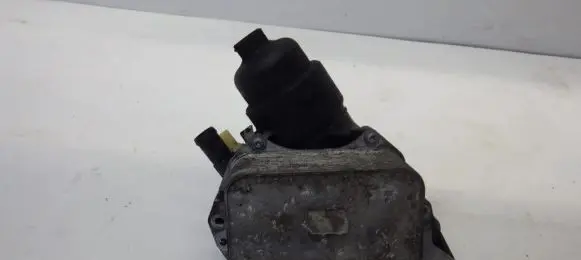Opel Vivaro Oil filter mounting bracket 70375888