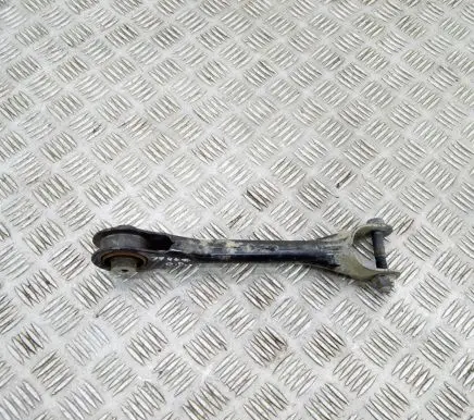 Tesla Model 3 Rear upper control arm/wishbone 104442700C