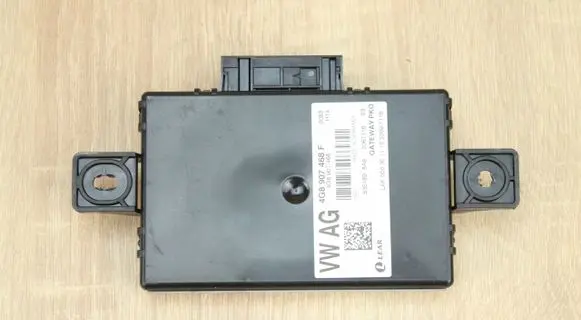 Audi A6 S6 C7 4G Gateway control module 4G8907468F