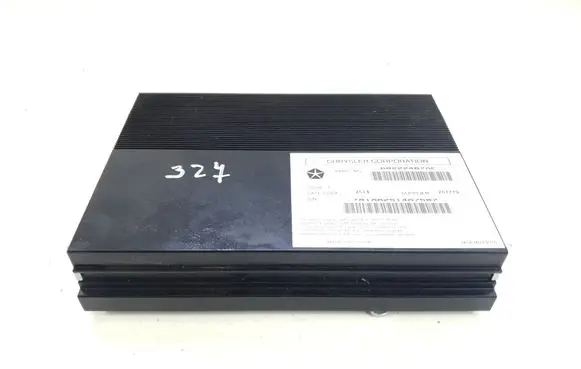 Dodge Challenger Sound amplifier 68222467AD 6822467AE