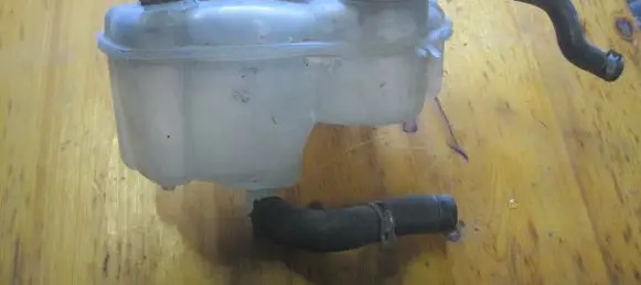 Smart ForFour I Coolant expansion tank/reservoir A4545000149