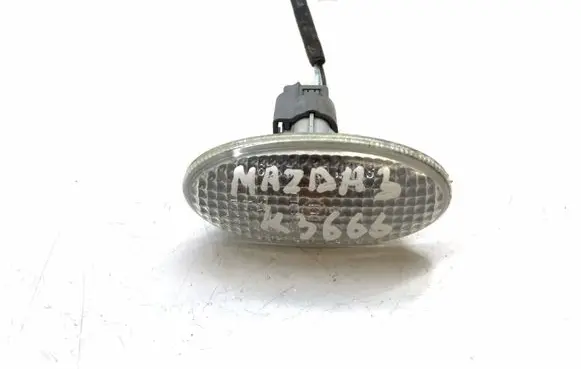 Mazda 3 I Front fender indicator light P2829 K3666