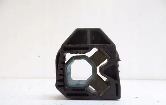 MG ZS Radiator mount bracket 10485232