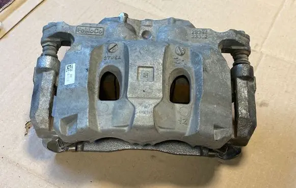 Ford Explorer VI Front brake caliper L1MC2010HD