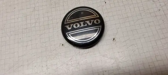 Volvo S60 Original wheel cap 8646379
