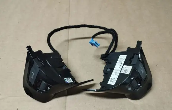 Peugeot 308 Steering wheel buttons/switches 98084115XU
