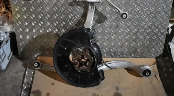 Porsche Cayenne (9Y0 9Y3) Rear wheel hub