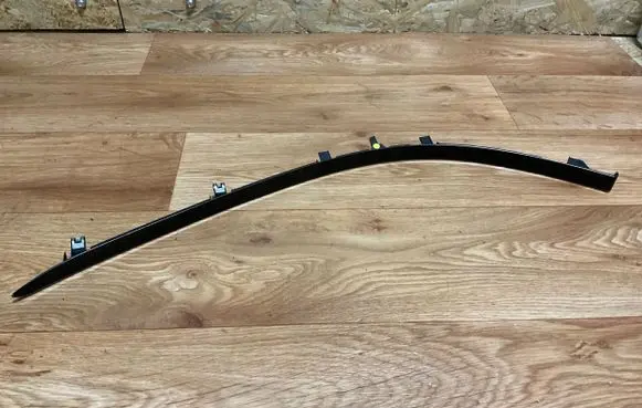 Opel Insignia A Dashboard glove box trim 13221835