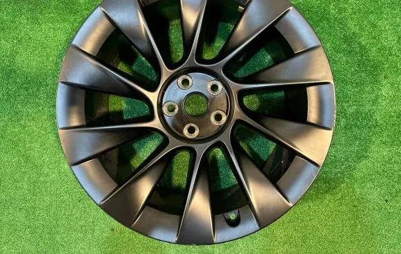 R20 alloy rim