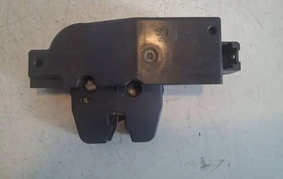 Tailgate/trunk/boot lock/catch/latch