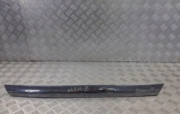 Ford Focus Rear window tailgate spoiler 