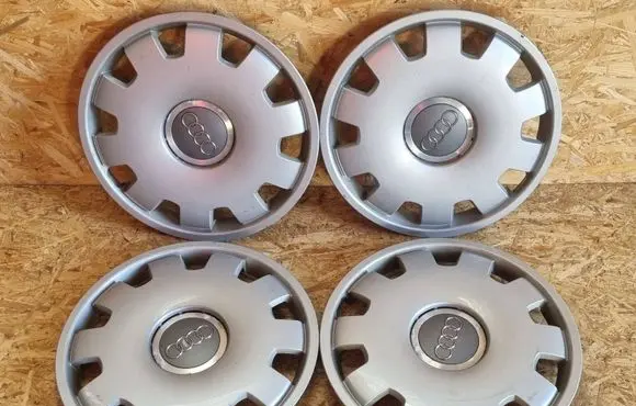 Audi A4 S4 B7 8E 8H R16 wheel hub/cap/trim 4B0601147D