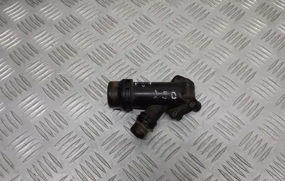 BMW 5 E39 Engine coolant pipe/hose 2247744