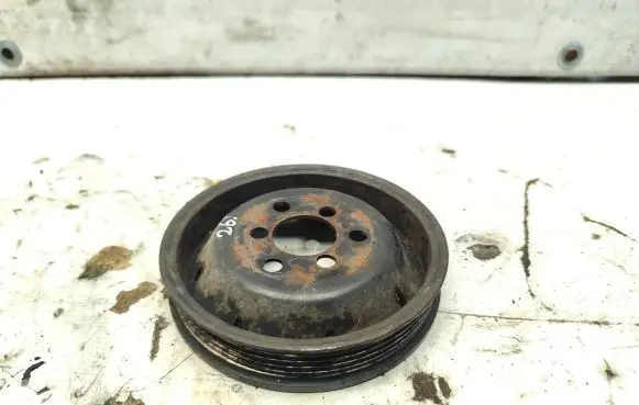 Audi A4 S4 B5 8D Power steering pump pulley 058145255C