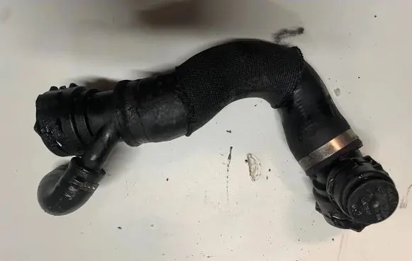 BMW X5 E70 Engine coolant pipe/hose 7799184