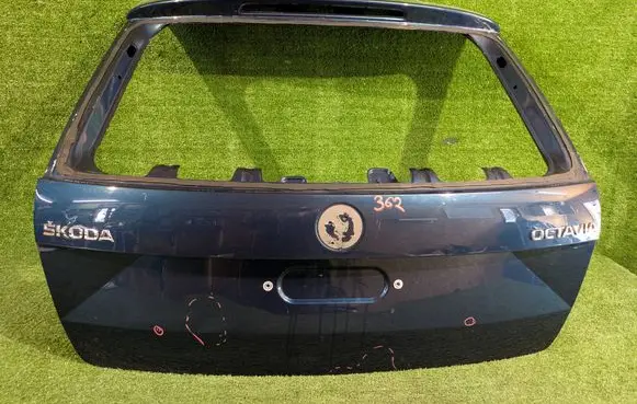 Skoda Octavia Mk3 (5E) Tailgate/trunk/boot lid 5E9827159