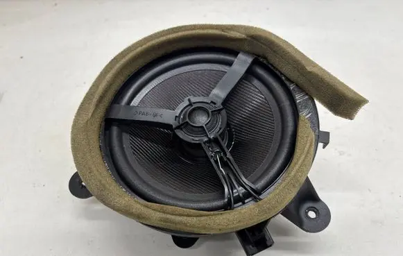 Volvo XC90 Rear door speaker 8633110