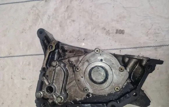 Mitsubishi Pajero Oil pump 