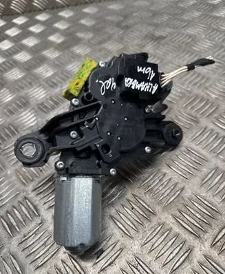 Seat Alhambra (Mk2) Rear window wiper motor 5K6955711B 0390201216 150409