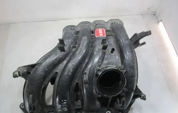 Volkswagen Golf VI Intake manifold 036129709 036129709JA