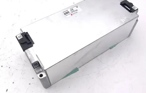 Jaguar I-Pace Hybrid / Electric Car Battery Cell AMDAU0168B JLRX590BEV
