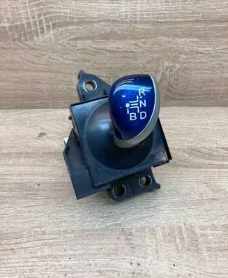 Toyota Auris E180 Gear shifter/selector 75C582 RHD