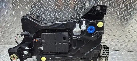 Peugeot 3008 II AdBlue liquid reservoir S27647447 12678023 P1002559