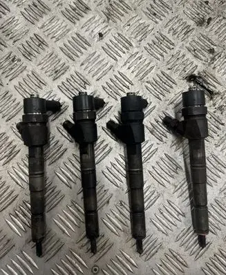 Fuel injectors set