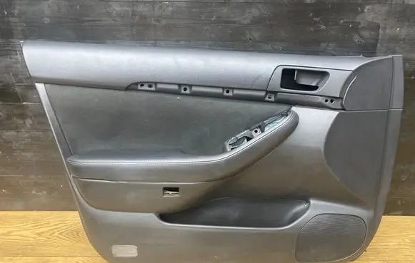 Toyota Avensis T250 Front door card panel trim 6762405040