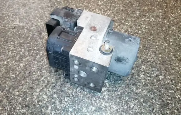 Peugeot 406 ABS Pump 0273004270