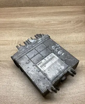 Renault Espace III Engine control unit/module ECU 8200059880 7700113283 0281010143