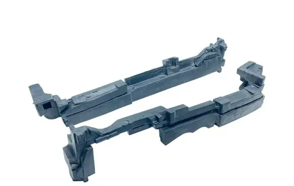 Volkswagen Tiguan Fender foam support/seal 5NA121331A 5NA121332B