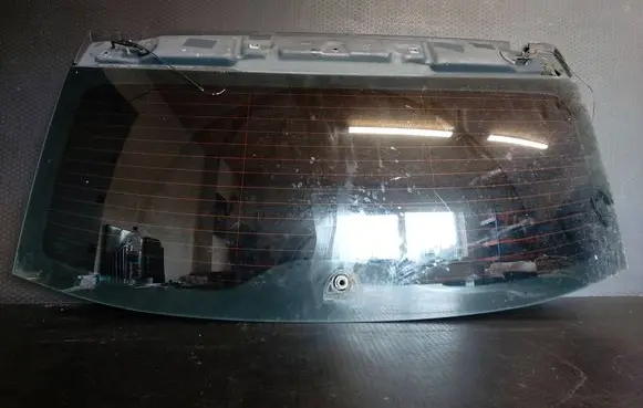 Volkswagen Touareg I Rear windscreen/windshield window 7L6845211