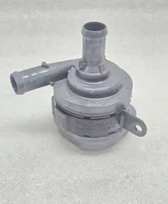 Volvo XC90 Electric auxiliary coolant/water pump 32222252