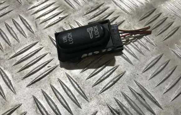 Buick Park Avenue Central locking switch button 25650509
