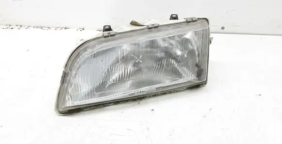 Volvo S40, V40 Headlight/headlamp