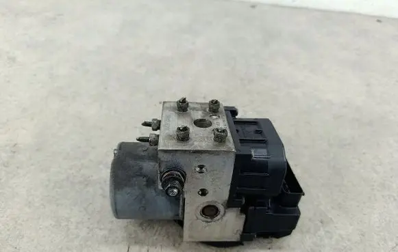KIA Sorento ABS Pump 