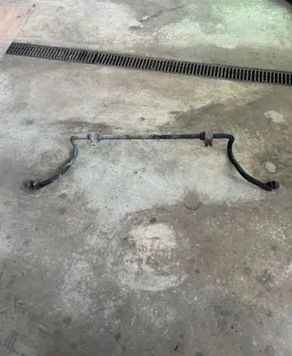 Opel Vivaro Front anti-roll bar/sway bar 93456353 91166695