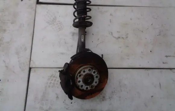 Skoda Octavia Mk2 (1Z) Front wheel hub spindle knuckle 678543584785
