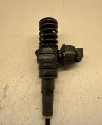 Audi A3 S3 8P Fuel injector 038330073AG