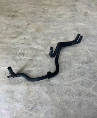 Volkswagen PASSAT B6 Engine coolant pipe/hose 1K0122447FR 4117782