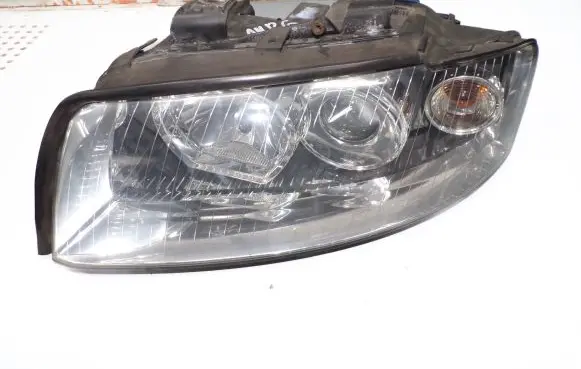 Audi A4 S4 B6 8E 8H Headlight/headlamp 8E0941003G