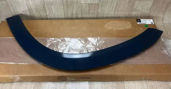 Mercedes-Benz GLE W167 Rear arch trim A1678800206 1678800206
