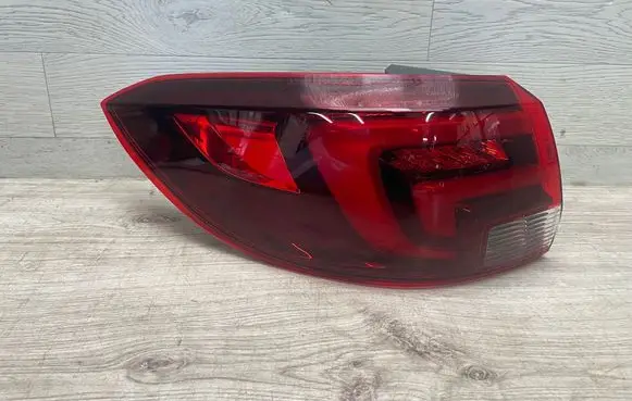 Rear/tail lights
